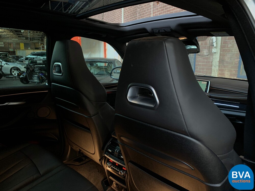 BMW X5 M4.4 V8 575 PS M-Sport Shadow Line 2016, NZ-619-K.