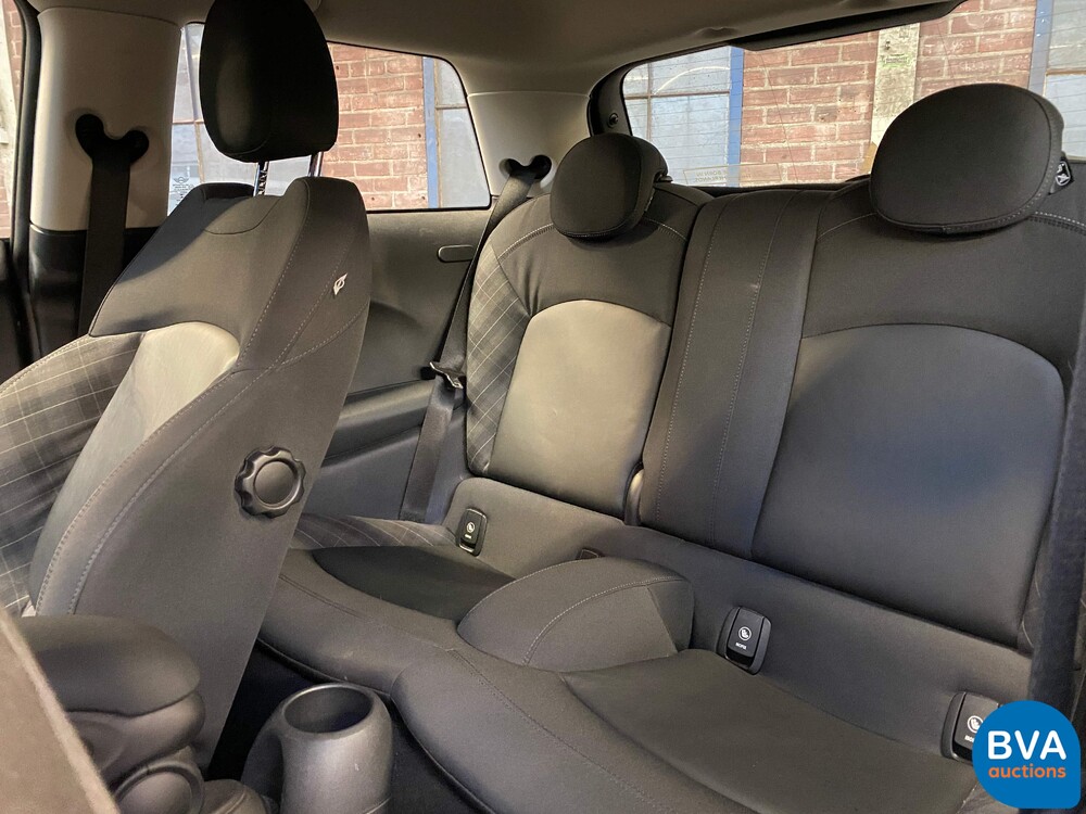 Mini1.5 Cooper 136 PS 2014, 6-TZD-36.