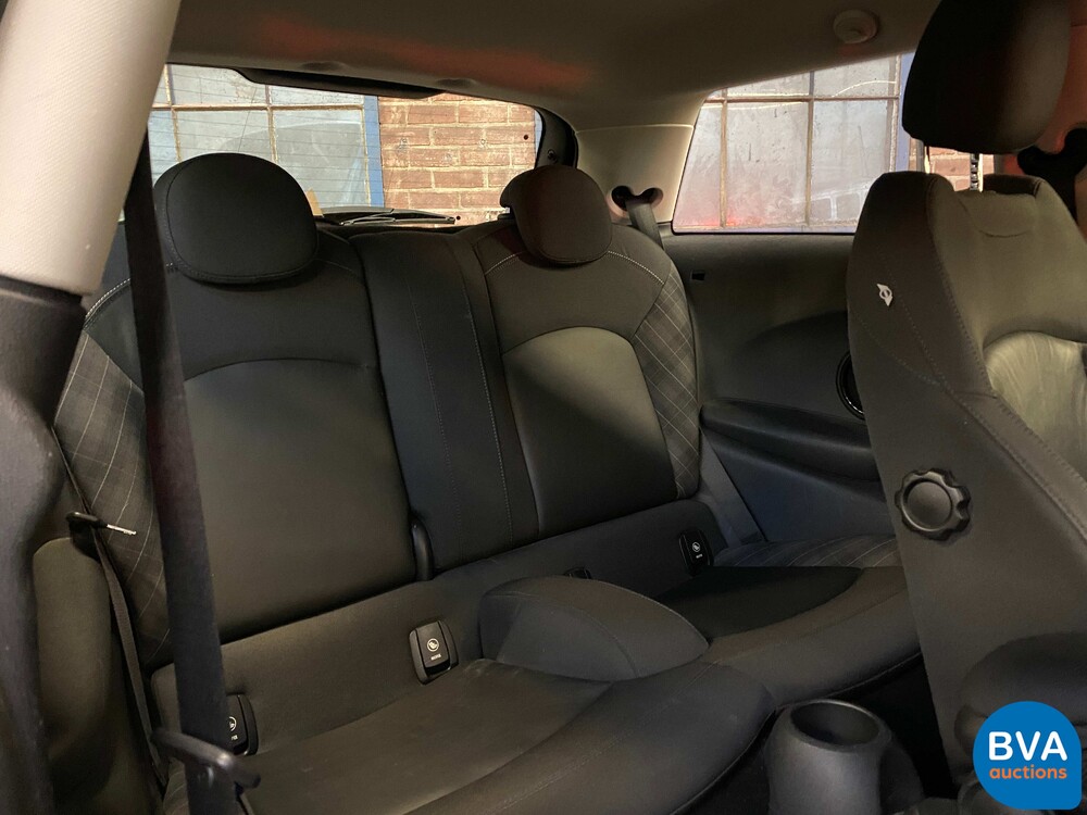 Mini1.5 Cooper 136 PS 2014, 6-TZD-36.