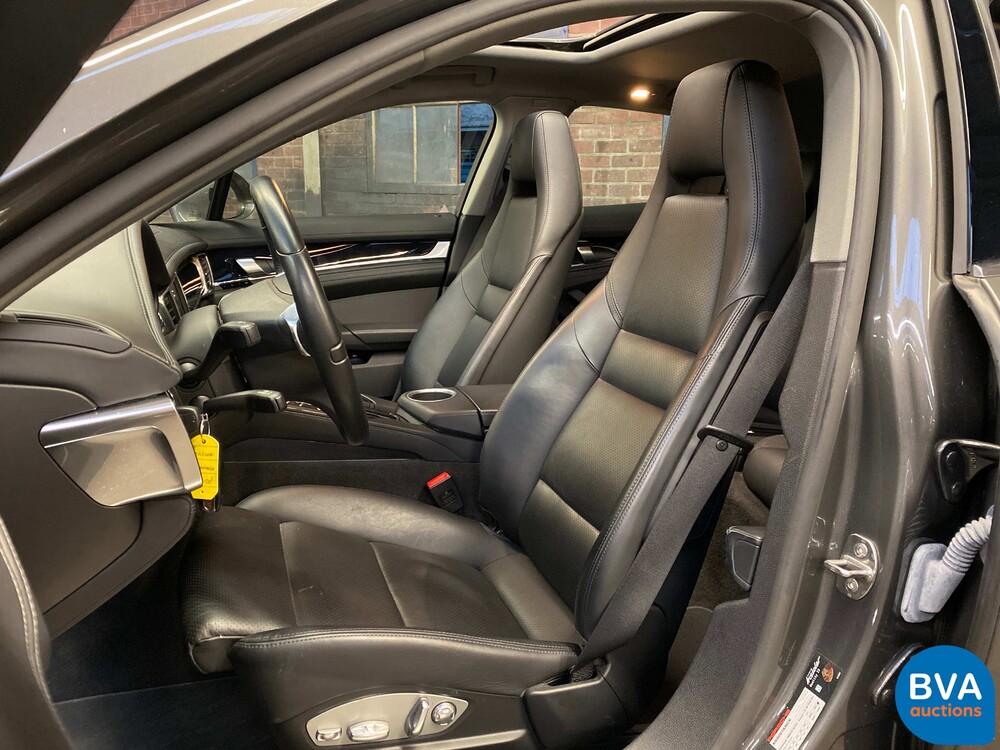 Porsche Panamera S3.0 E-Hybrid 416PS -Org.NL-2014, 2-TJN-08.