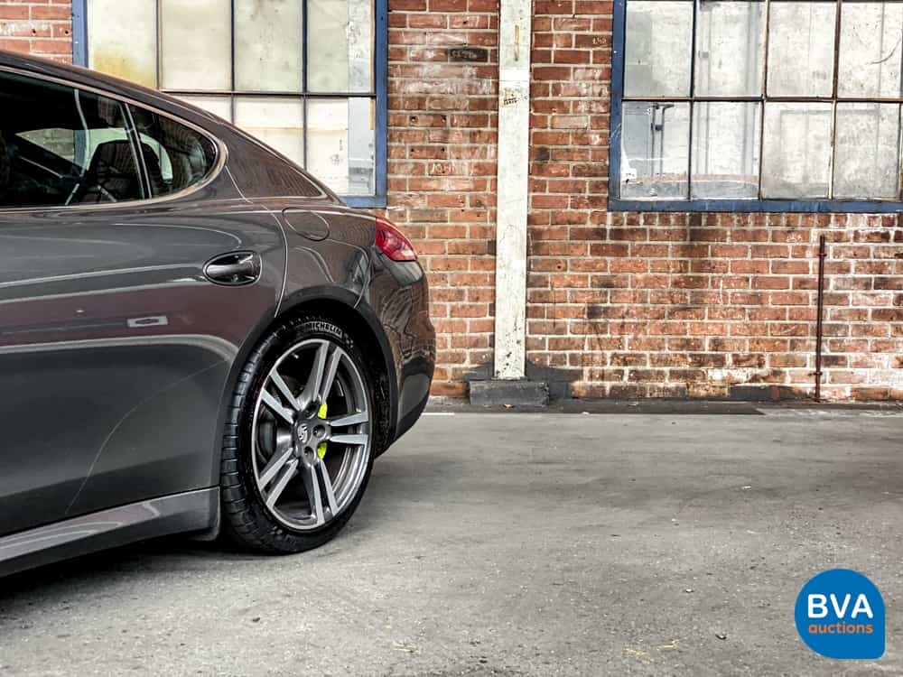 Porsche Panamera S3.0 E-Hybrid 416PS -Org.NL-2014, 2-TJN-08.