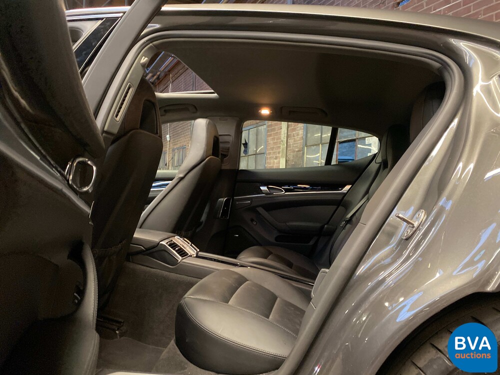 Porsche Panamera S3.0 E-Hybrid 416PS -Org.NL-2014, 2-TJN-08.