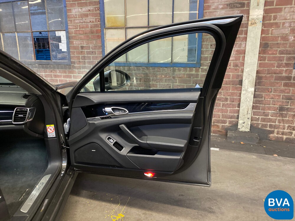 Porsche Panamera S3.0 E-Hybrid 416PS -Org.NL-2014, 2-TJN-08.