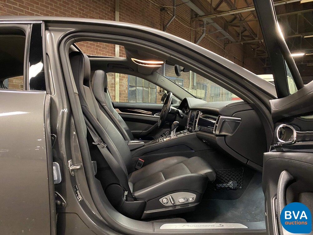 Porsche Panamera S3.0 E-Hybrid 416PS -Org.NL-2014, 2-TJN-08.