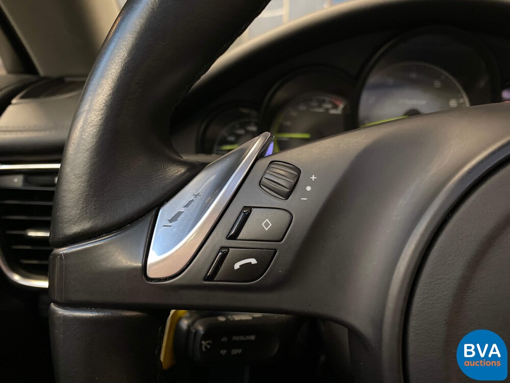 Porsche Panamera S3.0 E-Hybrid 416PS -Org.NL-2014, 2-TJN-08.