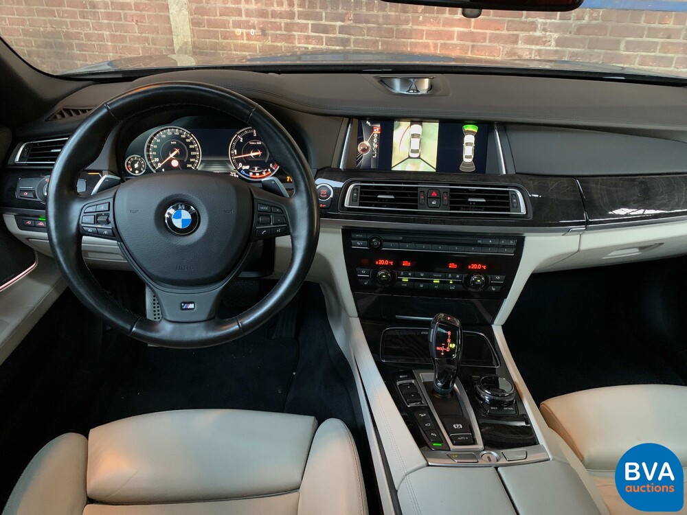 BMW 750d xDrive M-Sport Shadowline 7er 381PS 2015 -Org. NL-, GZ-666-K.