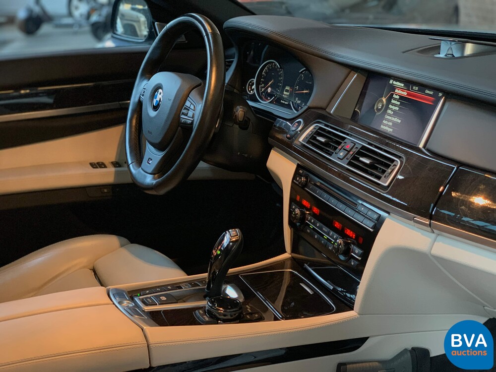 BMW 750d xDrive M-Sport Shadowline 7er 381PS 2015 -Org. NL-, GZ-666-K.