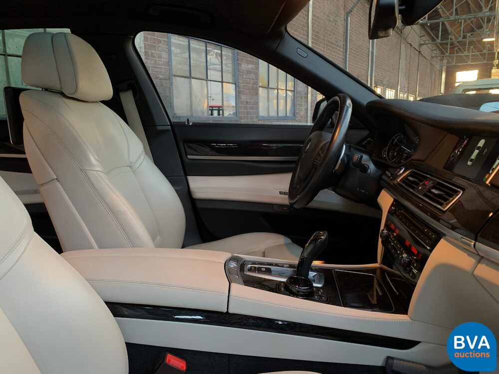 BMW 750d xDrive M-Sport Shadowline 7er 381PS 2015 -Org. NL-, GZ-666-K.