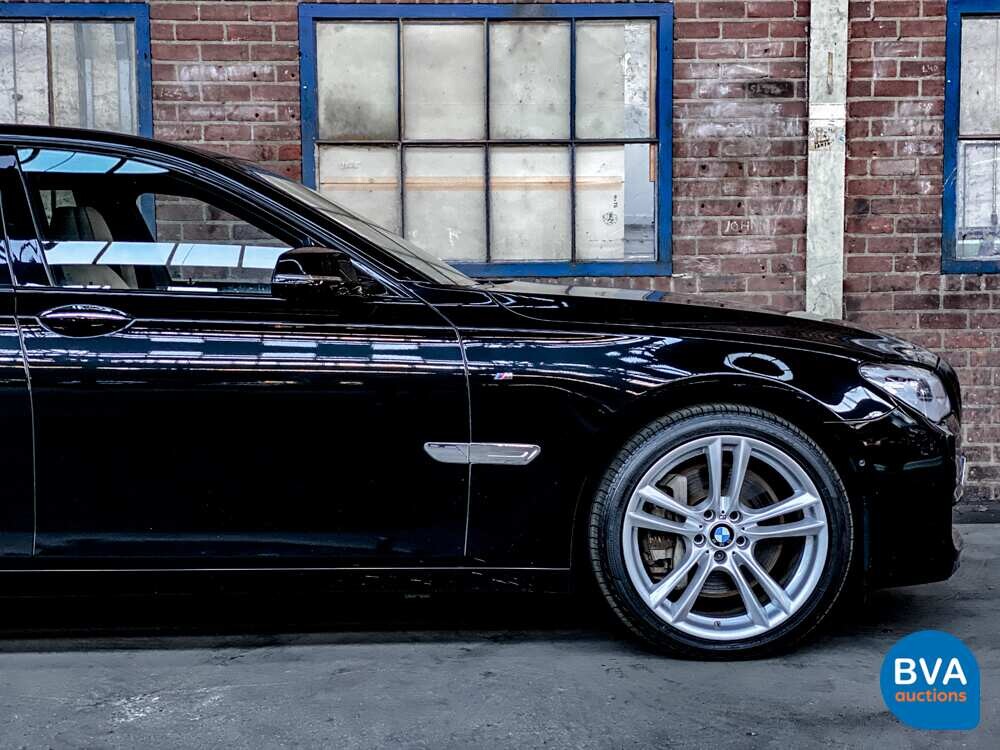 BMW 750d xDrive M-Sport Shadowline 7er 381PS 2015 -Org. NL-, GZ-666-K.