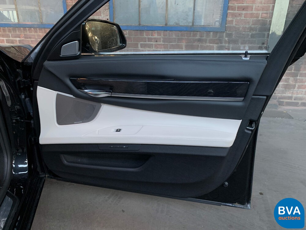 BMW 750d xDrive M-Sport Shadowline 7er 381PS 2015 -Org. NL-, GZ-666-K.