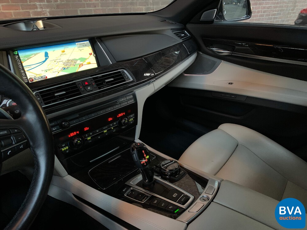 BMW 750d xDrive M-Sport Shadowline 7er 381PS 2015 -Org. NL-, GZ-666-K.