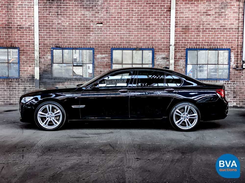 BMW 750d xDrive M-Sport Shadowline 7er 381PS 2015 -Org. NL-, GZ-666-K.