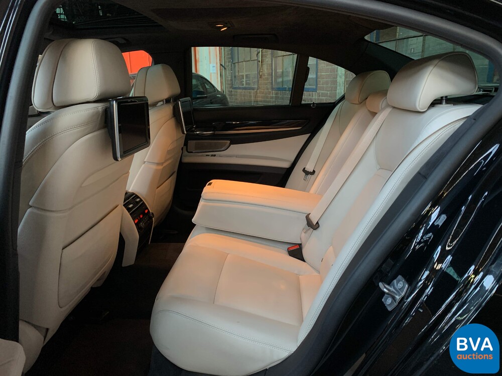 BMW 750d xDrive M-Sport Shadowline 7er 381PS 2015 -Org. NL-, GZ-666-K.