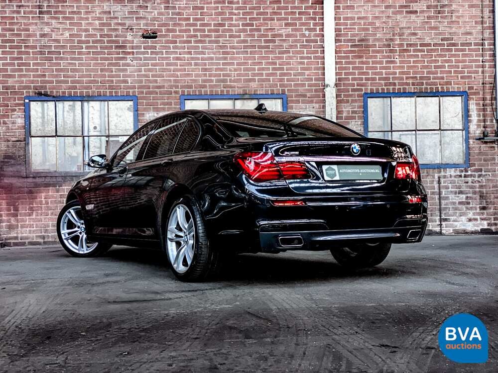 BMW 750d xDrive M-Sport Shadowline 7er 381PS 2015 -Org. NL-, GZ-666-K.