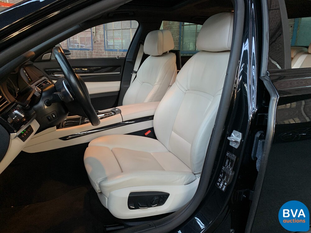 BMW 750d xDrive M-Sport Shadowline 7er 381PS 2015 -Org. NL-, GZ-666-K.