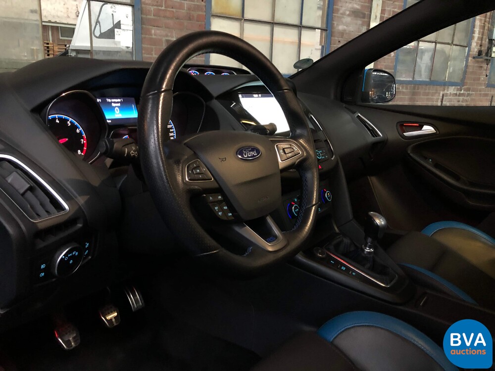 Ford Focus RS 350hp 2017 Schaltgetriebe NW-Modell RECARO.