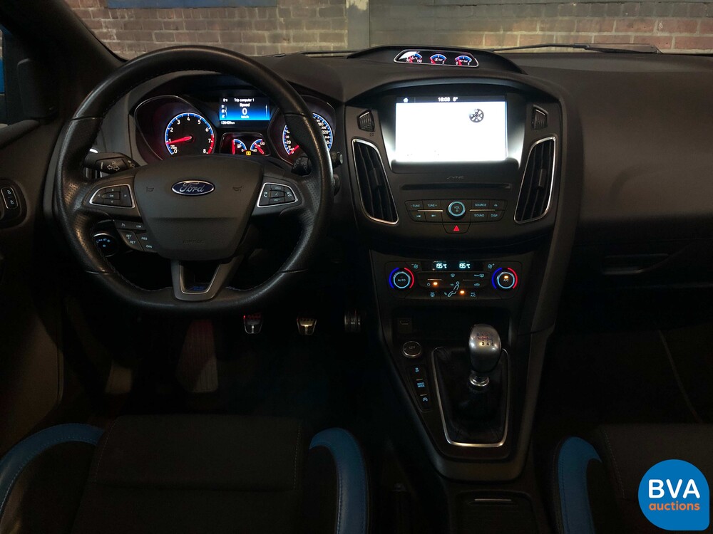Ford Focus RS 350hp 2017 Schaltgetriebe NW-Modell RECARO.