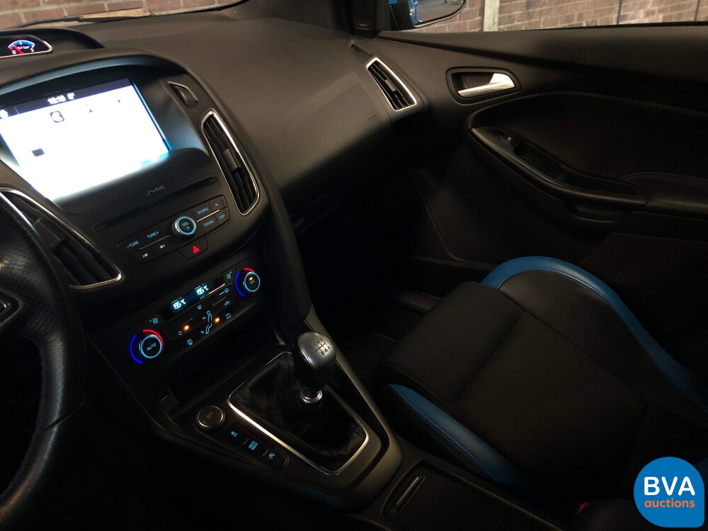 Ford Focus RS 350hp 2017 Schaltgetriebe NW-Modell RECARO.