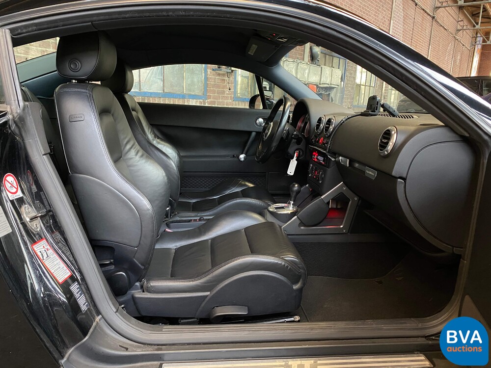 Audi TT Coupé 3.2 V6 quattro Advance 2006 250pk