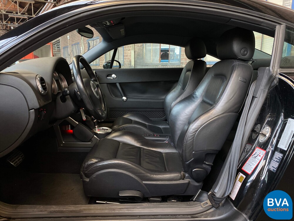 Audi TT Coupé 3.2 V6 quattro Advance 2006 250pk
