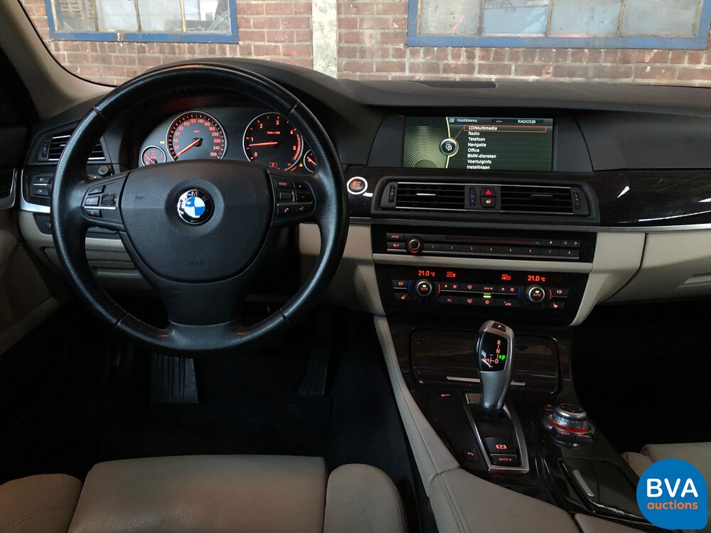 BMW 530d High Executive 5-serie Touring 245pk 2010, 15-ZTD-5