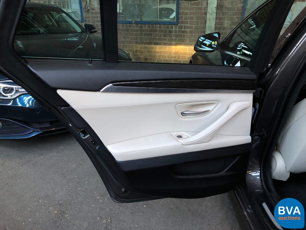 BMW 530d High Executive 5-serie Touring 245pk 2010, 15-ZTD-5