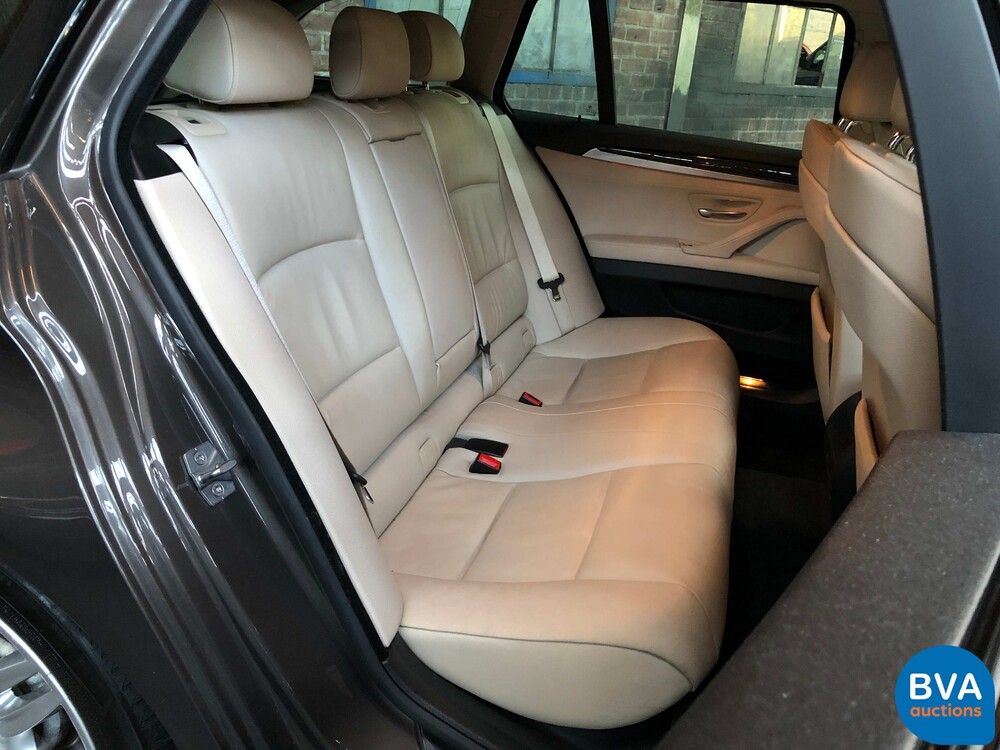 BMW 530d High Executive 5-serie Touring 245pk 2010, 15-ZTD-5