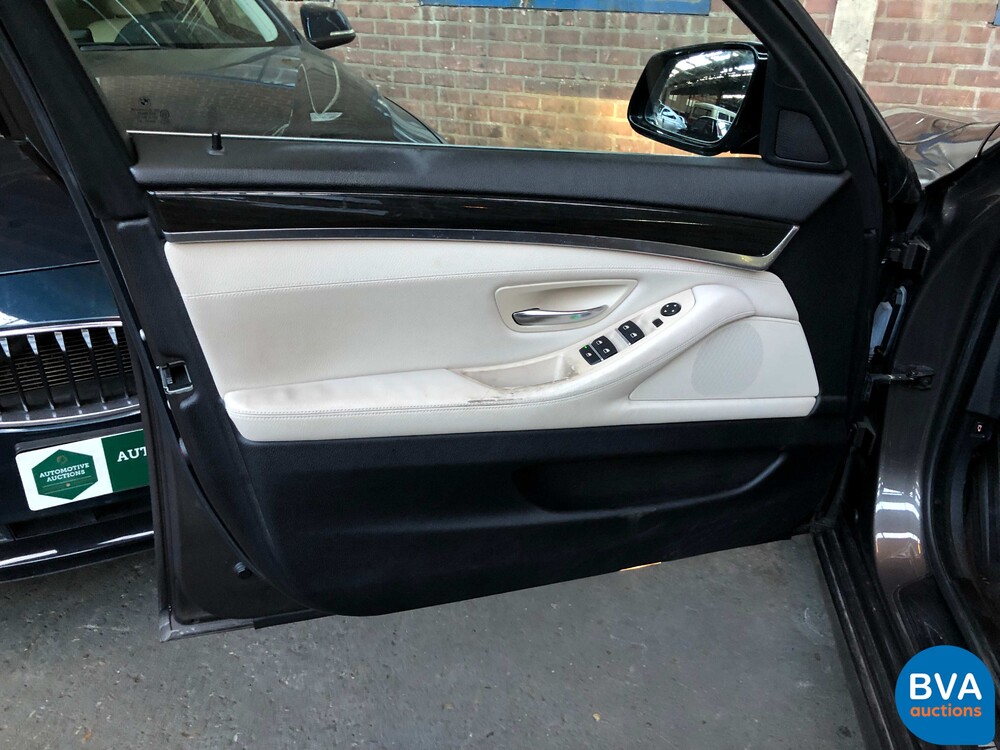BMW 530d High Executive 5-serie Touring 245pk 2010, 15-ZTD-5