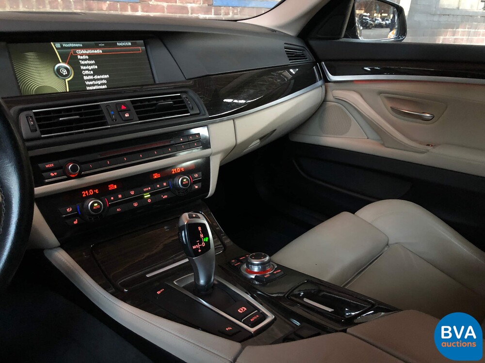 BMW 530d High Executive 5-serie Touring 245pk 2010, 15-ZTD-5