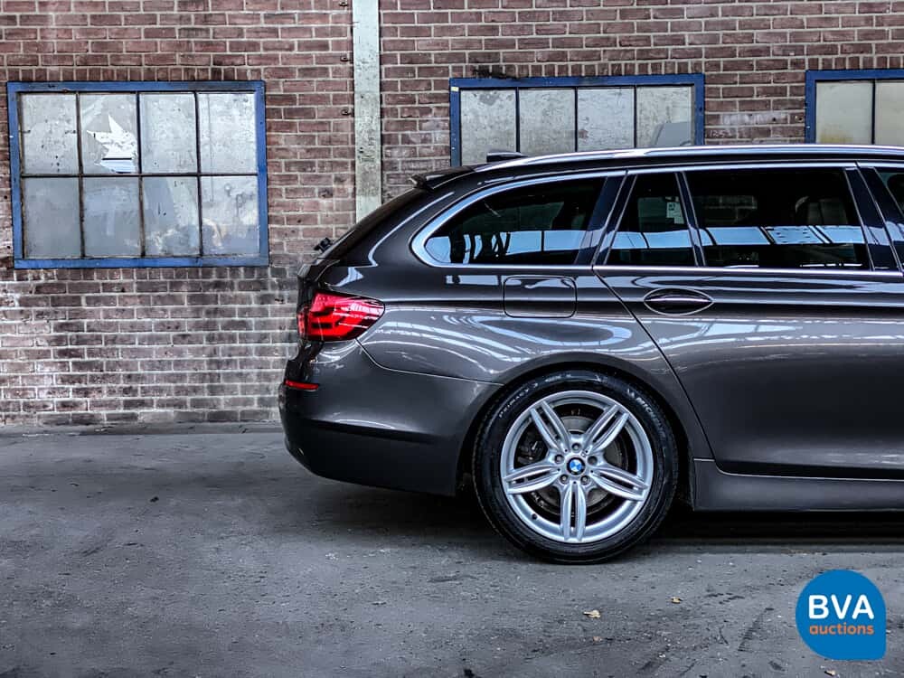 BMW 530d High Executive 5-serie Touring 245pk 2010, 15-ZTD-5