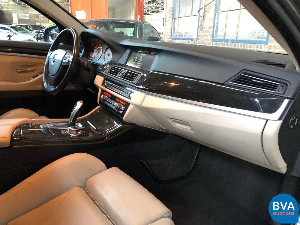 BMW 530d High Executive 5-serie Touring 245pk 2010, 15-ZTD-5