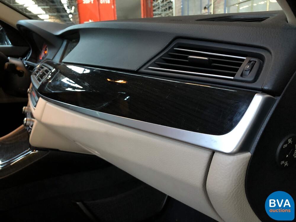 BMW 530d High Executive 5-serie Touring 245pk 2010, 15-ZTD-5