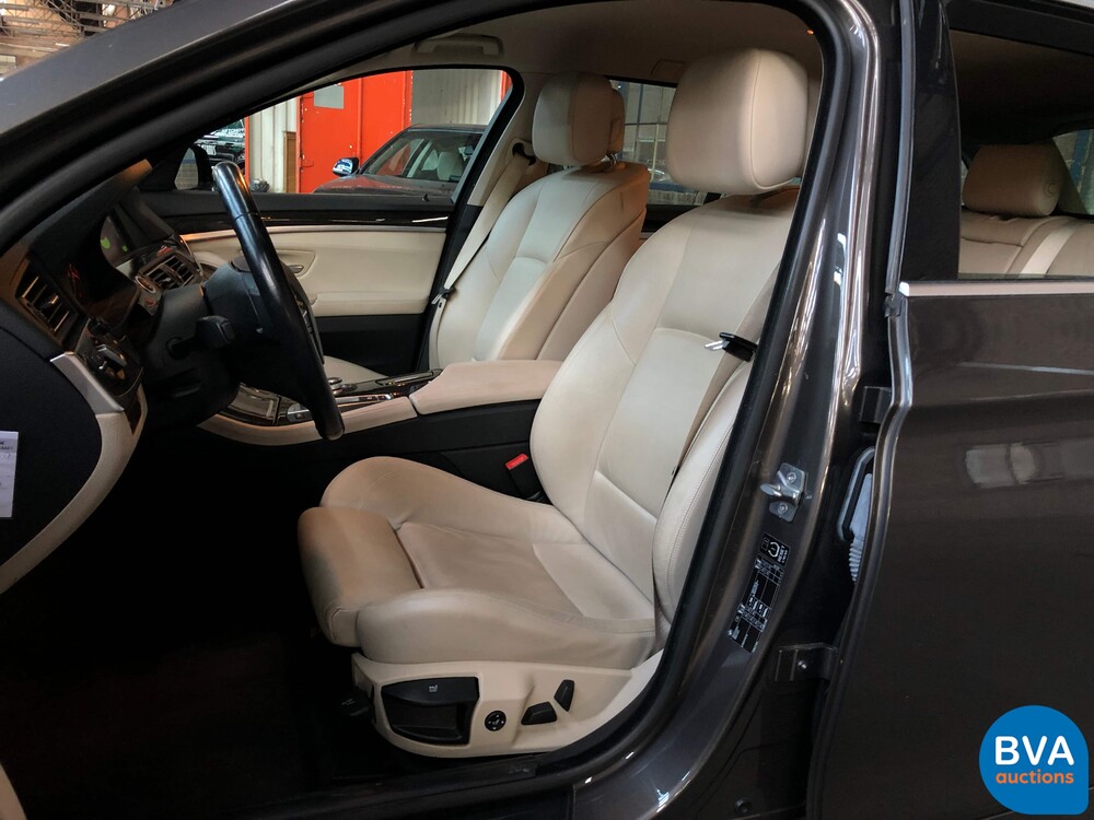 BMW 530d High Executive 5-serie Touring 245pk 2010, 15-ZTD-5