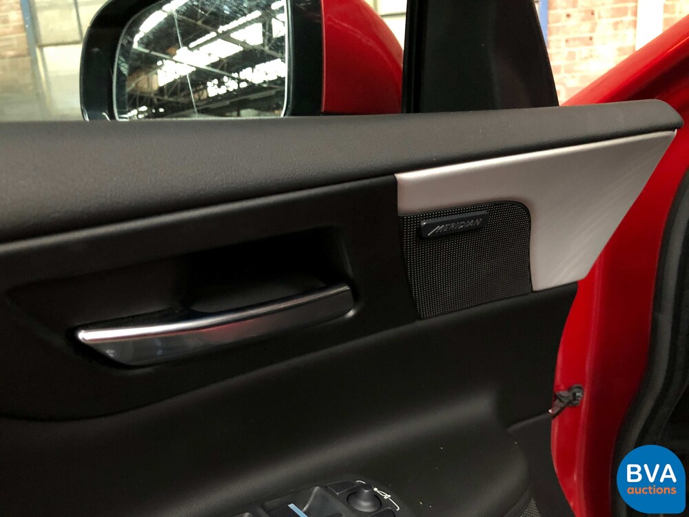 Jaguar XE 25t 241hp Portfolio R-Sport 2016, XJ-055-X.