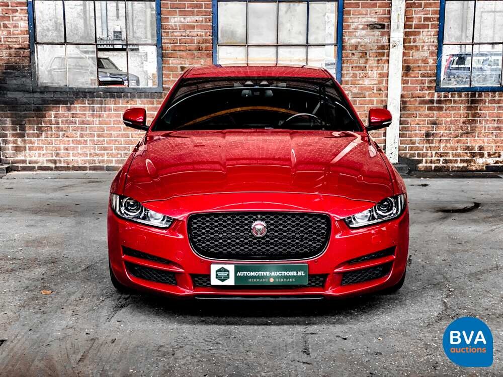 Jaguar XE 25t 241hp Portfolio R-Sport 2016, XJ-055-X.