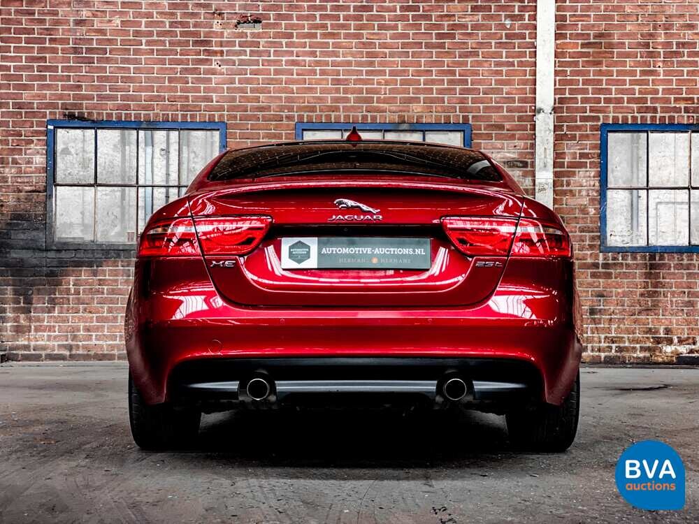 Jaguar XE 25t 241hp Portfolio R-Sport 2016, XJ-055-X.