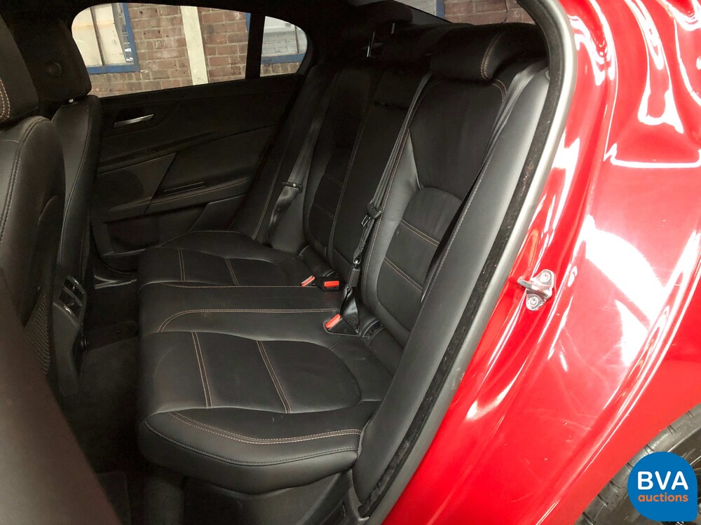 Jaguar XE 25t 241hp Portfolio R-Sport 2016, XJ-055-X.