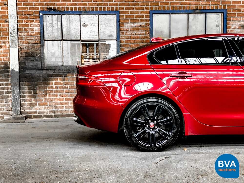 Jaguar XE 25t 241hp Portfolio R-Sport 2016, XJ-055-X.