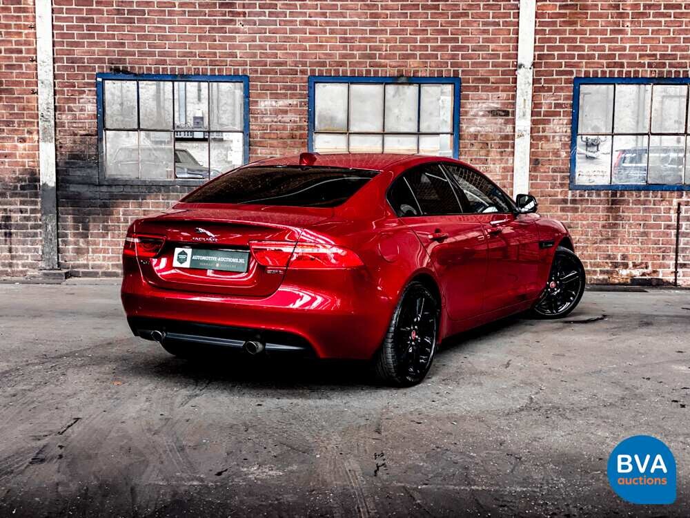 Jaguar XE 25t 241hp Portfolio R-Sport 2016, XJ-055-X.