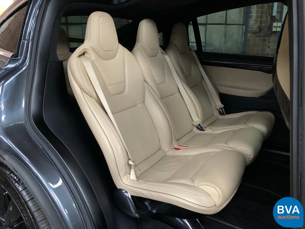 Tesla Model X 90D Autopilot 7-Personen 2016 428PK, KH-717-D.