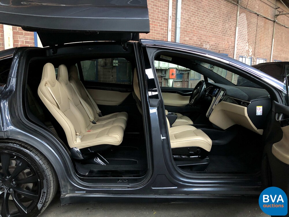 Tesla Model X 90D Autopilot 7-Personen 2016 428PK, KH-717-D.