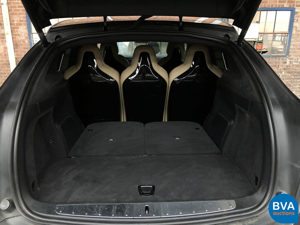 Tesla Model X 90D Autopilot 7-Personen 2016 428PK, KH-717-D.