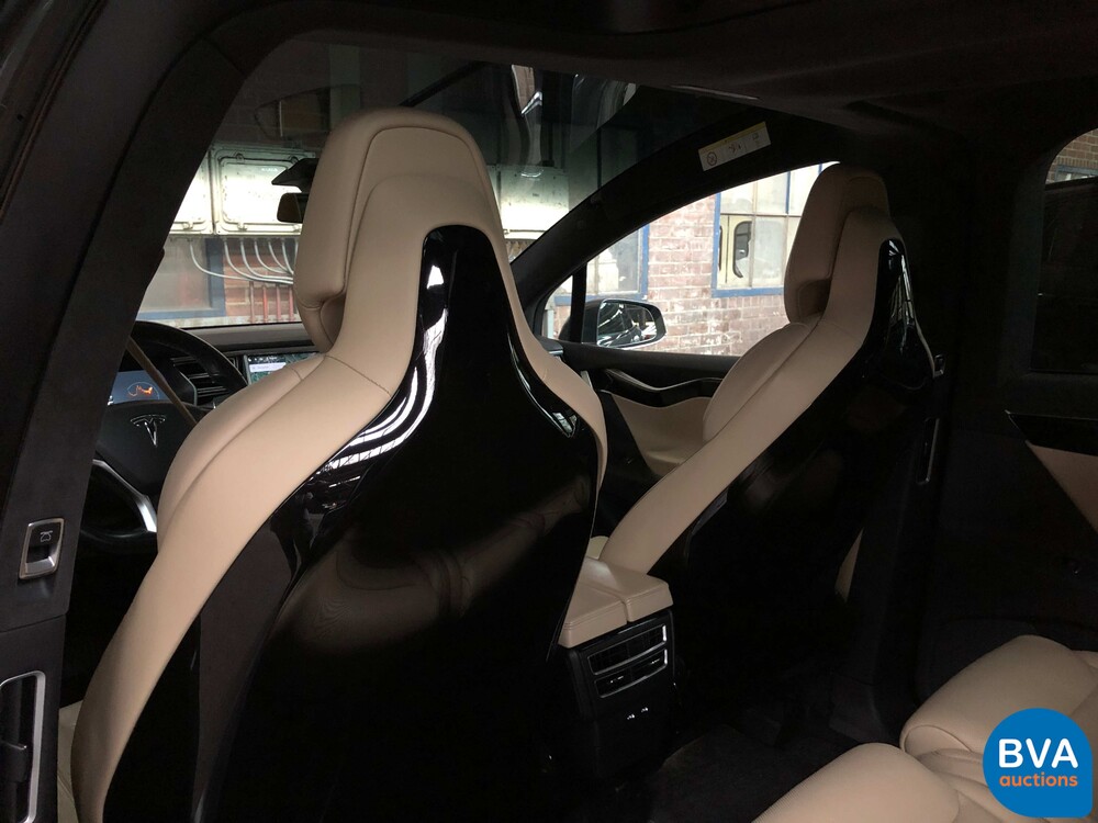 Tesla Model X 90D Autopilot 7-Personen 2016 428PK, KH-717-D.