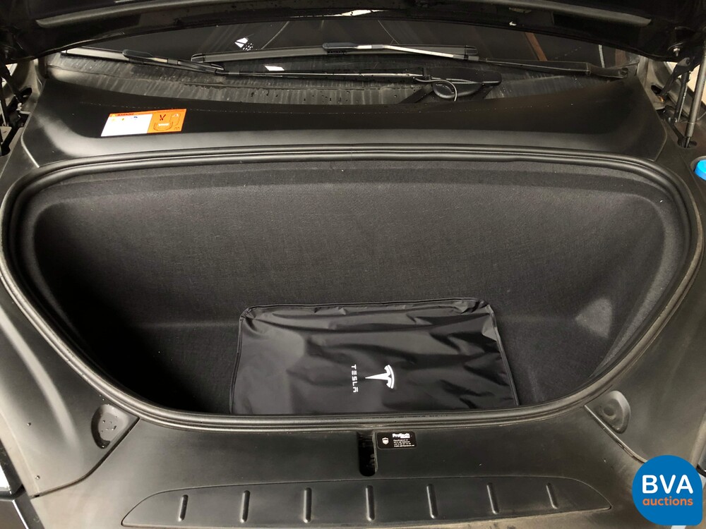 Tesla Model X 90D Autopilot 7-Personen 2016 428PK, KH-717-D.