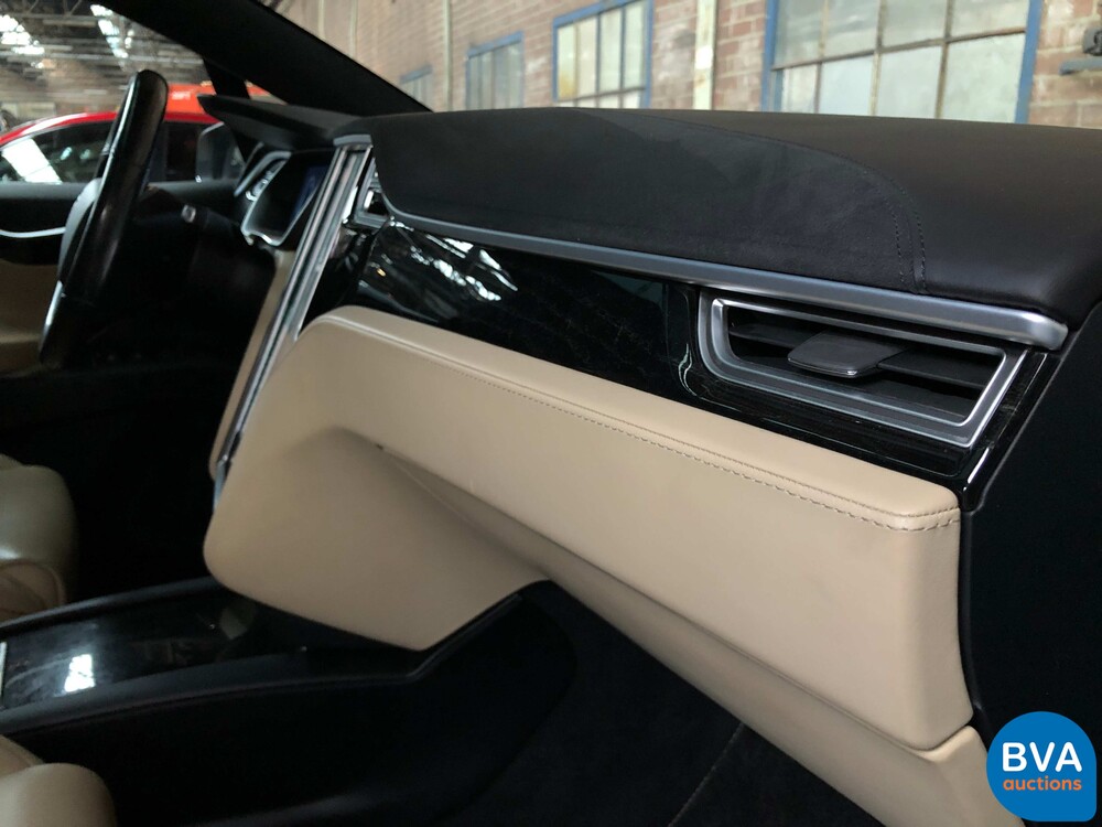 Tesla Model X 90D Autopilot 7-Personen 2016 428PK, KH-717-D.