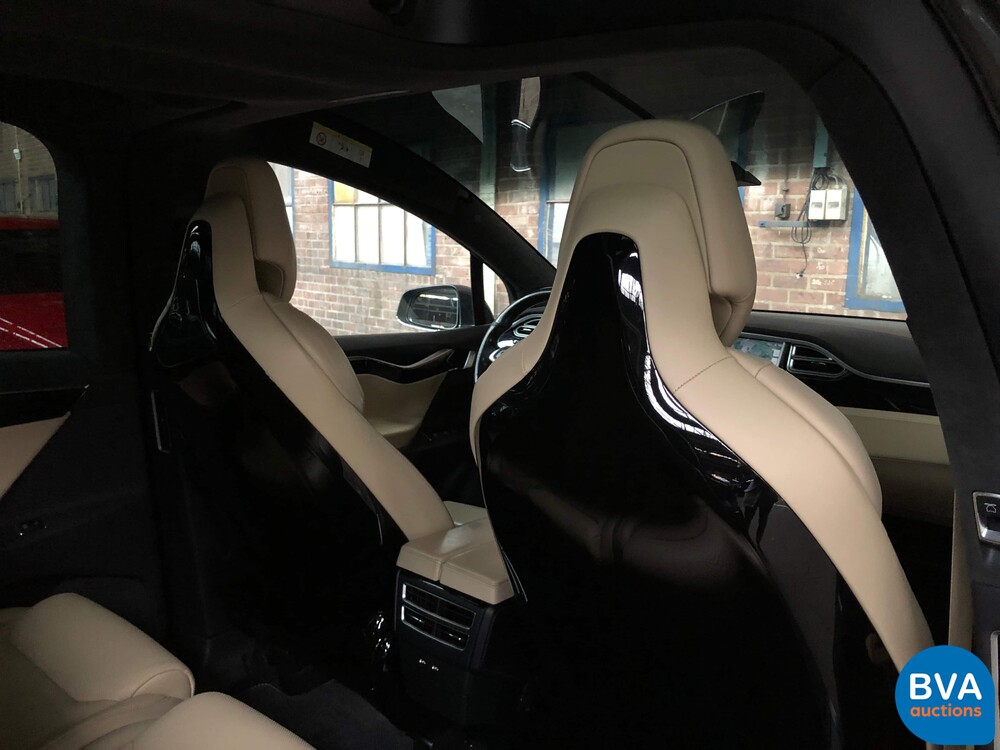 Tesla Model X 90D Autopilot 7-Personen 2016 428PK, KH-717-D.