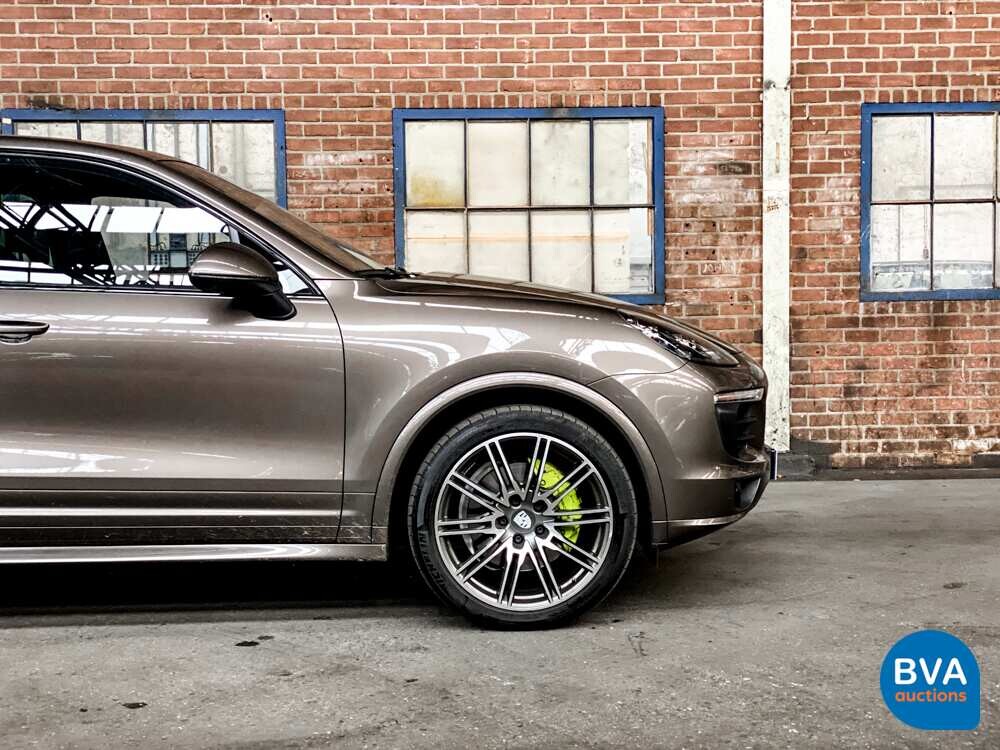 Porsche Cayenne S GTS E-Hybrid Plug-In Hybride 416pk 2015 -Org NL-, GX-350-J