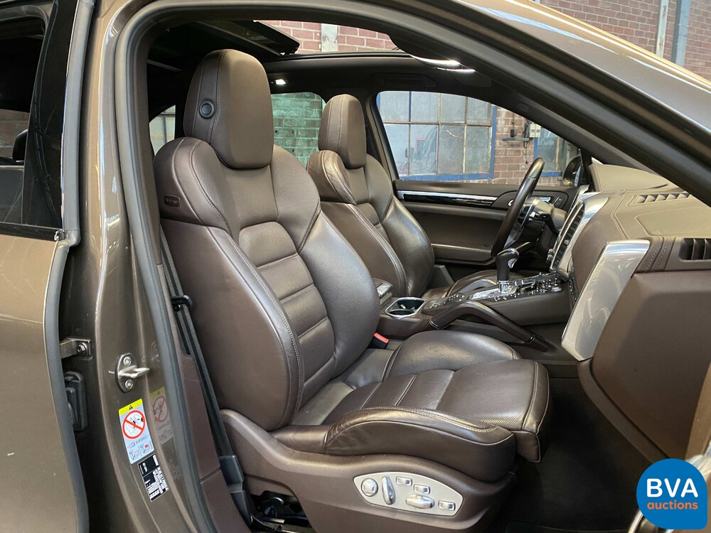 Porsche Cayenne S GTS E-Hybrid Plug-In Hybride 416pk 2015 -Org NL-, GX-350-J
