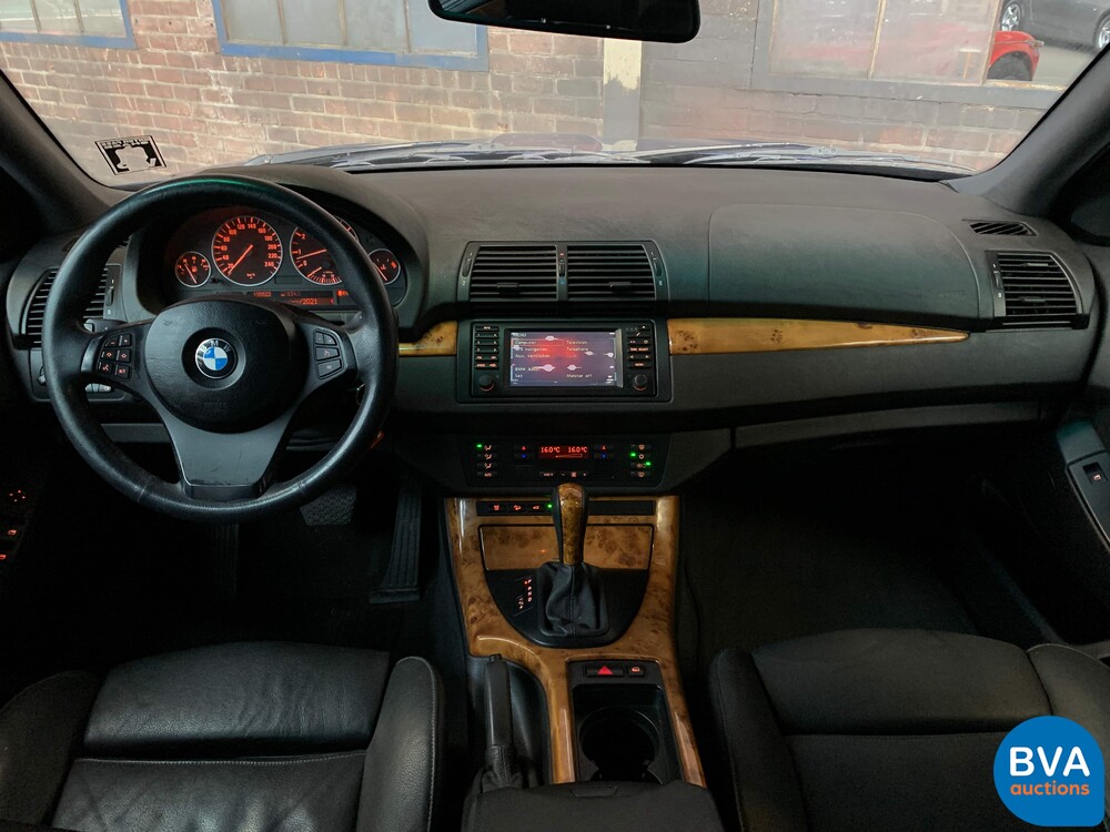 BMW X5 4.4 V8 High Executive 320pk 2006