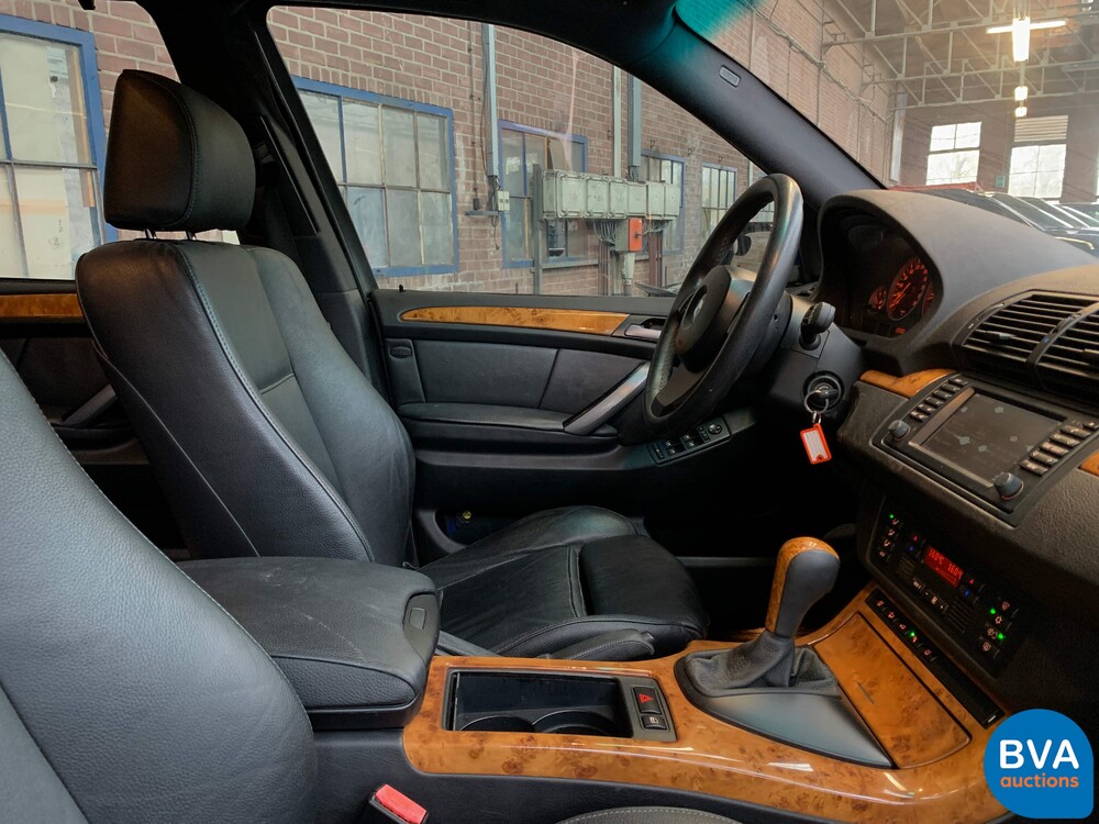 BMW X5 4.4 V8 High Executive 320pk 2006